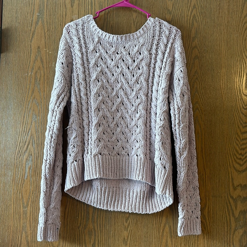 NWT Aero HYGGE  blush color sweater Size (M)